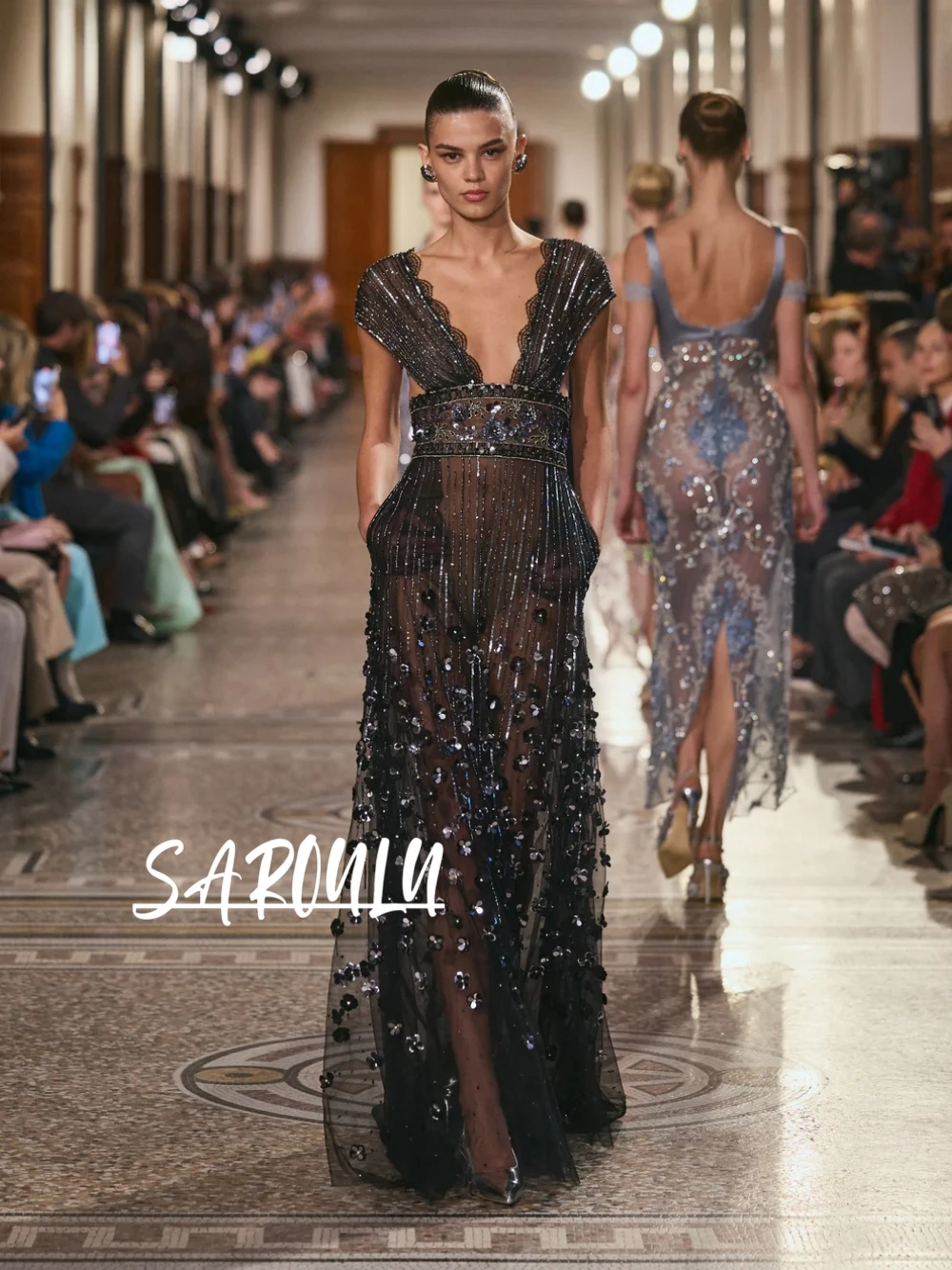 Celebrity Black Floral A Line Evening Dress With Hidden Pockets Sparkly Fashionable Sexy V Neck Beaded Customized Prom Gown