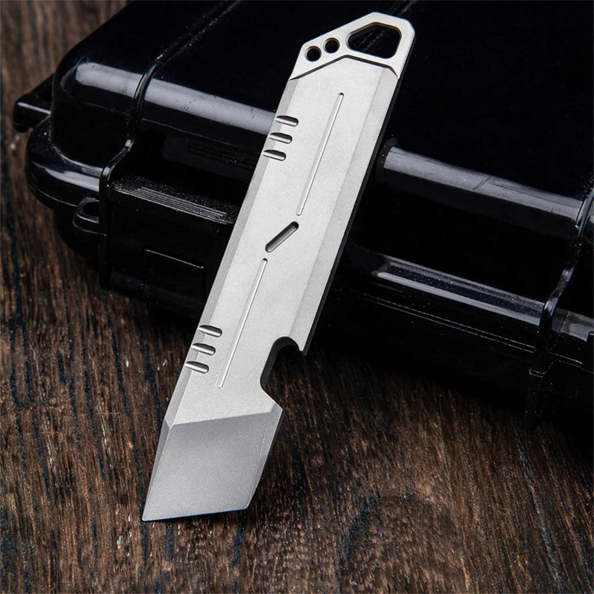 

Titanium alloy Prybar Multifunctional Bottle Opener EDC Crowbar Driver Pocket Outdoor Emergency Tool