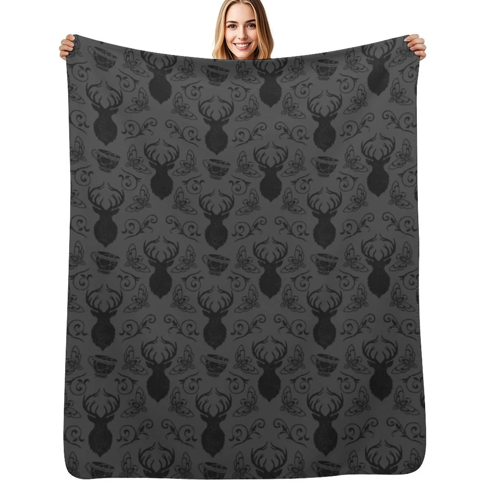 

silence of the stag Throw Blanket Loose Winter beds Quilt Blanket