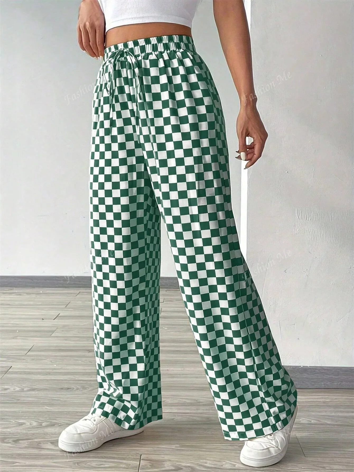New checkered straight leg wide leg pants made of polyester for European and American style casual pants for spring and summer