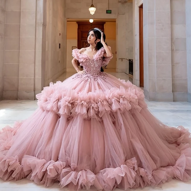 

Pink Shiny Quinceanera Dresses Off The Shoulder Beading Crystal Tiered Tull Corset Party Birthday Sweet 16 Dress Vestidos 15 De
