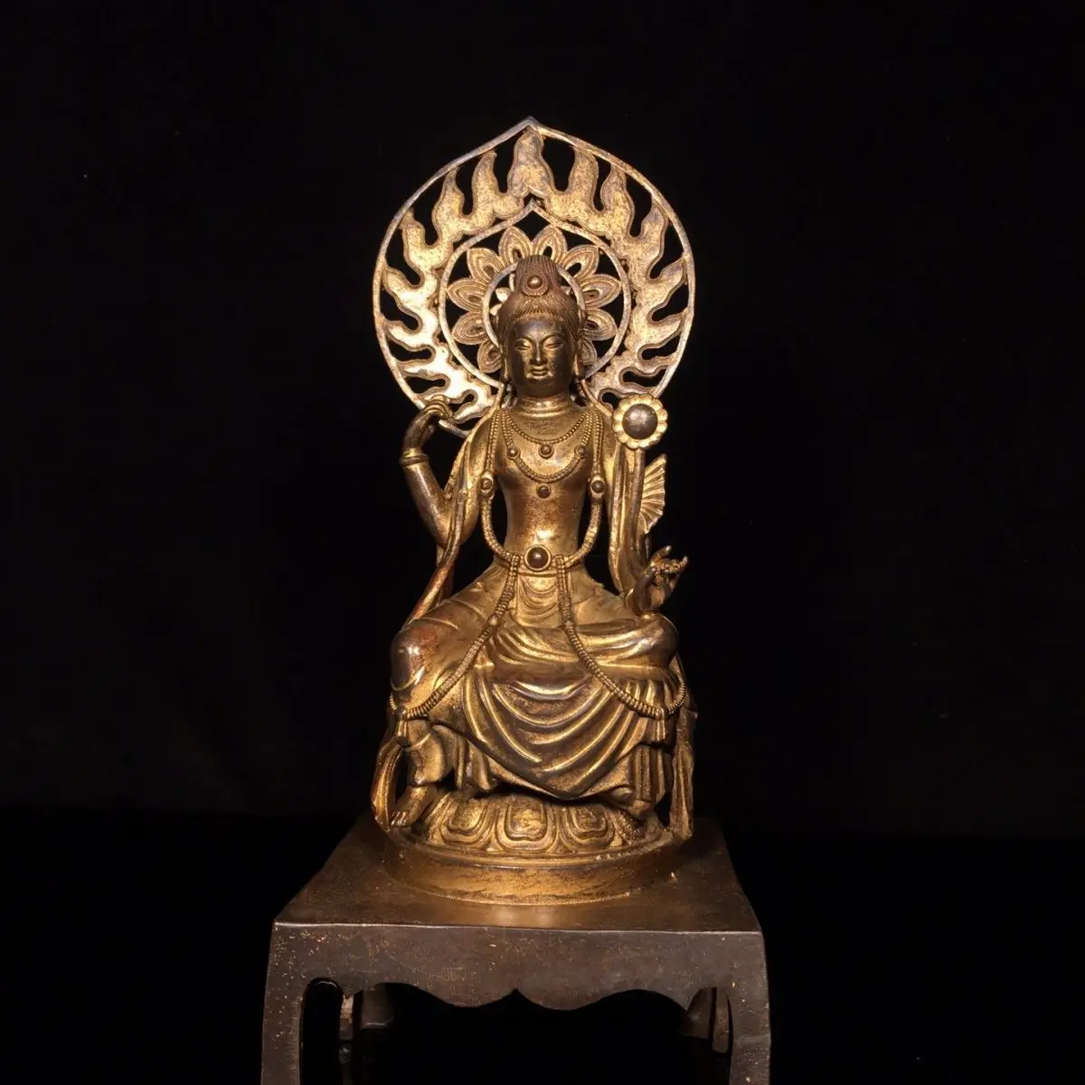 Square Base Flame Guanyin Bodhisattva Statue Ornament Decoration Tea Pet Figurines Desk Decor Accessories