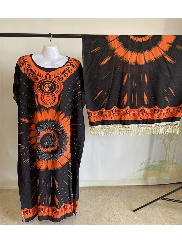 Plus Size Boho Beach Cover up Wide Off-Shoulder Kimono Floral Print Rayon Robe com Lenço de franjas anexadas para mulheres