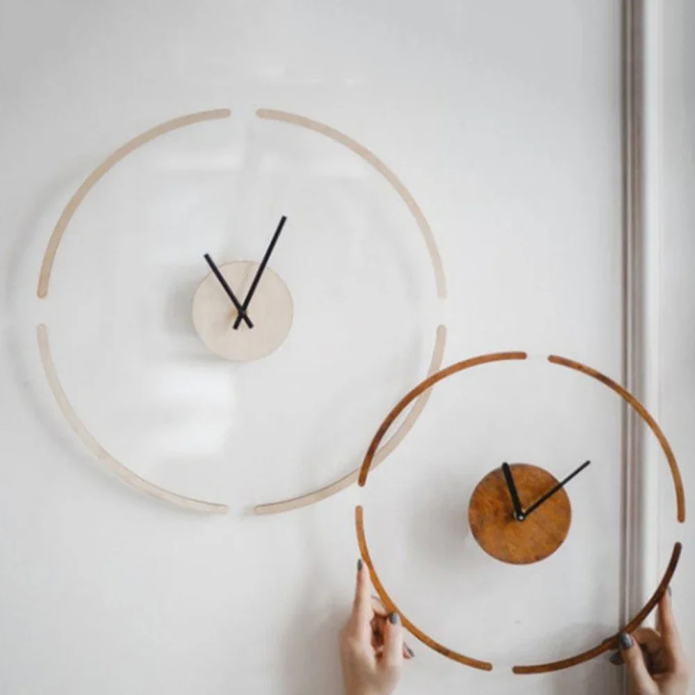 

Creative Transparent Suspended Wall Clock Modern Simple Wooden Wall Clock Home Living Room Wood Wall Decoration Gift for Friends