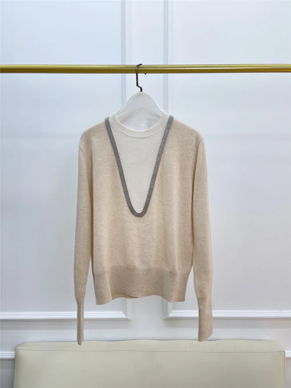 High Quality Beaded Chain O-Neck Cashmere Sweater Pullover Bottoming Top For Women