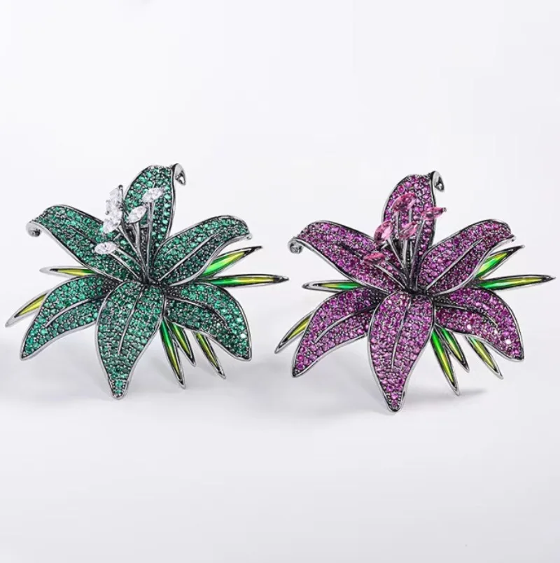 Luxury Lily Crystal Sparkling Corsage Versatile Collar Pin Accessories Anti-exposure Brooch