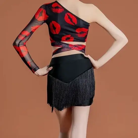 

Girls Latin DanceCostumeOutfitSingle Sleeve Tops Tassel Skirt ChaCha Dancing Clothes Children Samba Tango PracticeWear New style