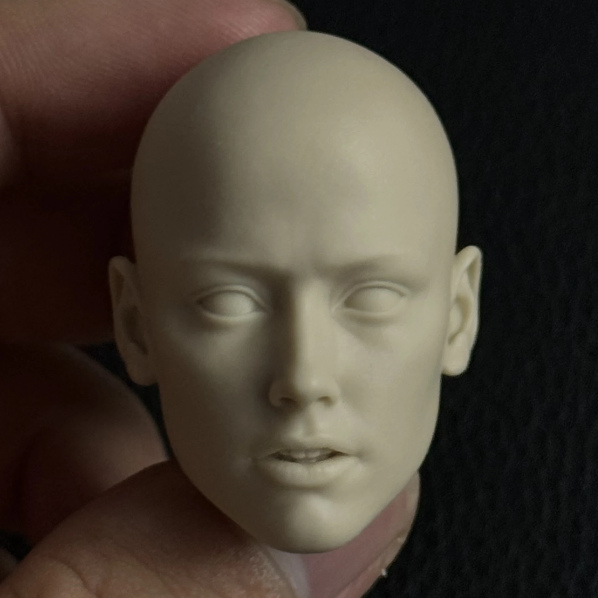 

1/6 Amber Heard Female Head Carving Sculpt Bald Movie Star 1/6 Soldier Model For 12'' Action Figure Ancient Soldiers model