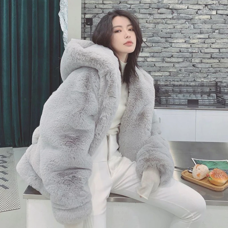 Pop Fashion Vrouwen Fur Hooded Jassen Mooie Pluche Losse Lange Mouwen Bovenkleding Vrouw Winter Thicken Warm Effen Jas dames