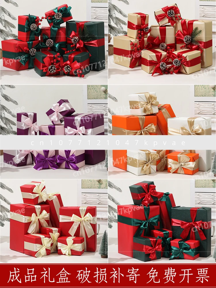 Christmas decorations, gift boxes, stacks, shopping mall windows, scene arrangement props, gift box ornaments