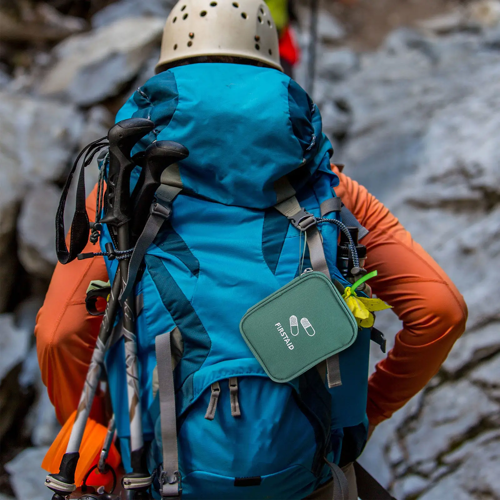 

Portable Small Emergency First Aid Bag Outdoor Medical Medicine Storage Pouch Travel Nursing Organizer Zipper Case