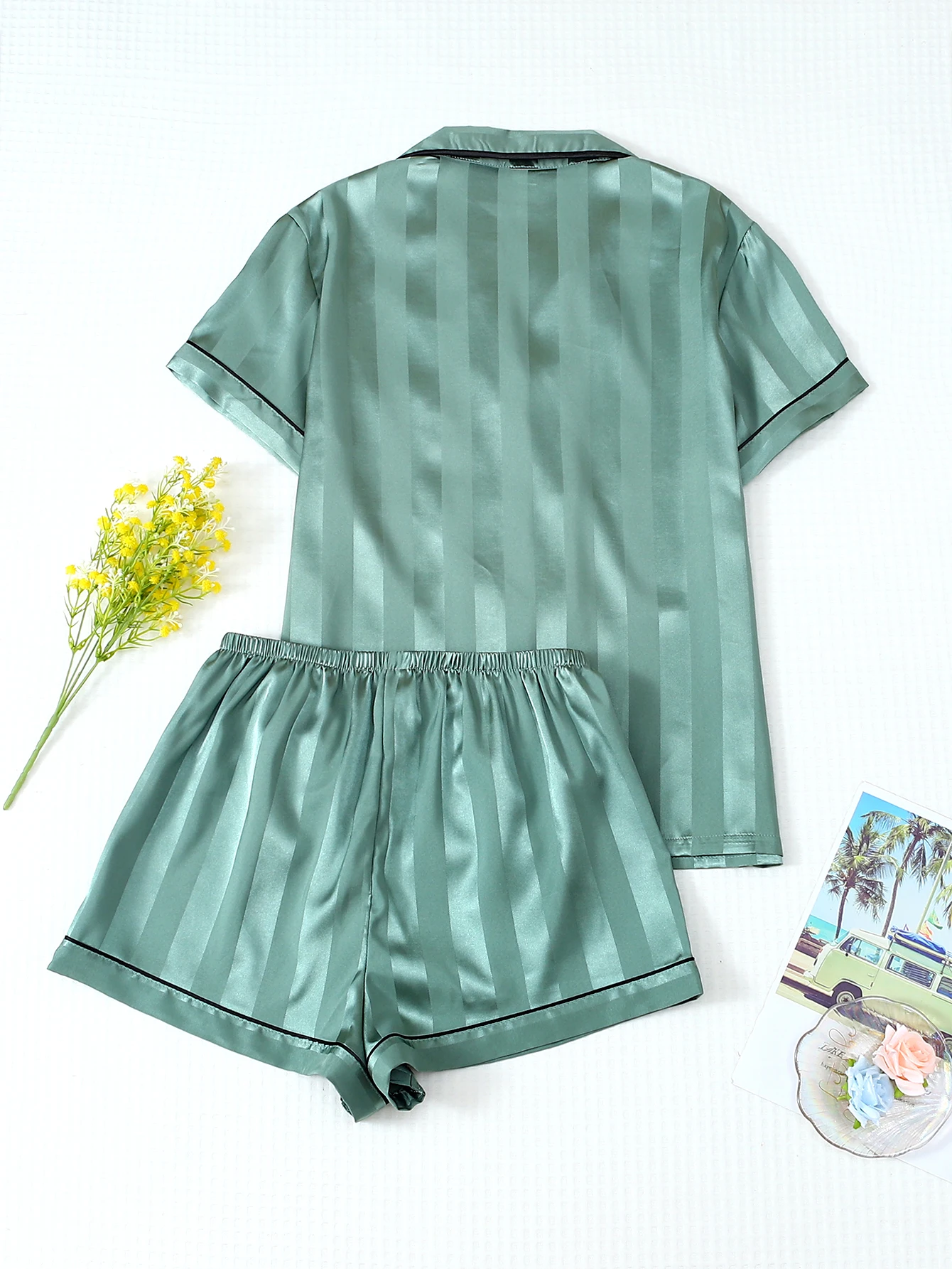 Two-Piece Satin Striped Lapel Short-Sleeve Top with Pockets and Bow Shorts Women's Pajama Loungewear Set Suitable for Home Use