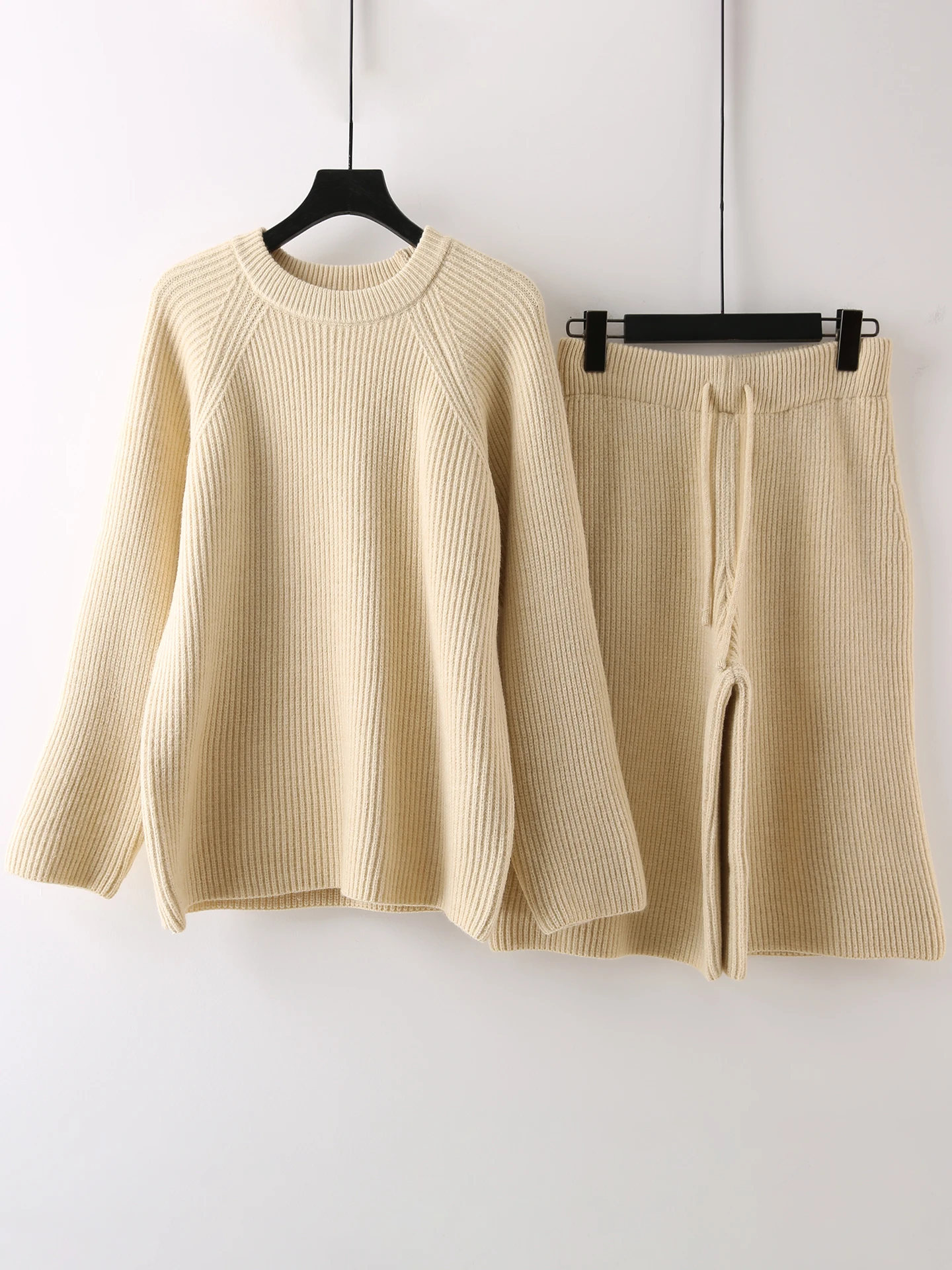 

Korean Style round Neck Knitted Sweater And Wide Leg Pants Two Piece Set Women's Fashion Warmth Autumn Winter Seasonal Wear