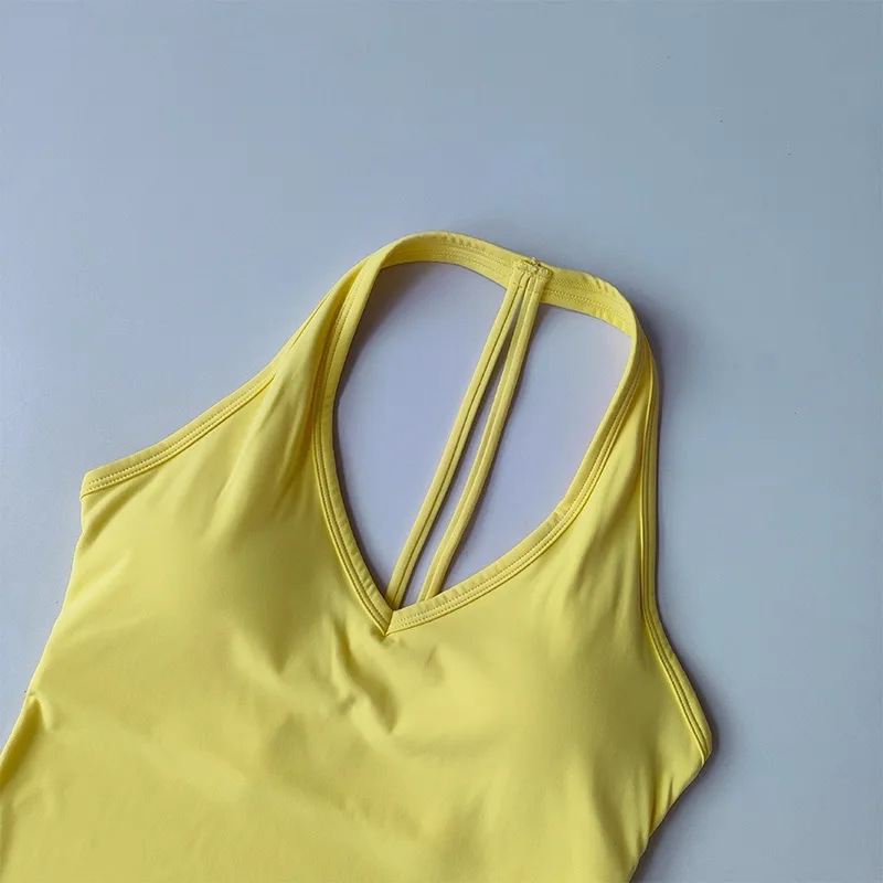 Sexy Damen-Fitness-BH mit V-Ausschnitt, Nude-Sport-BH, Neckholder-Yoga-Oberteil, bequemes, atmungsaktives Gym-Top für aktive Bewegung – Detail 8
