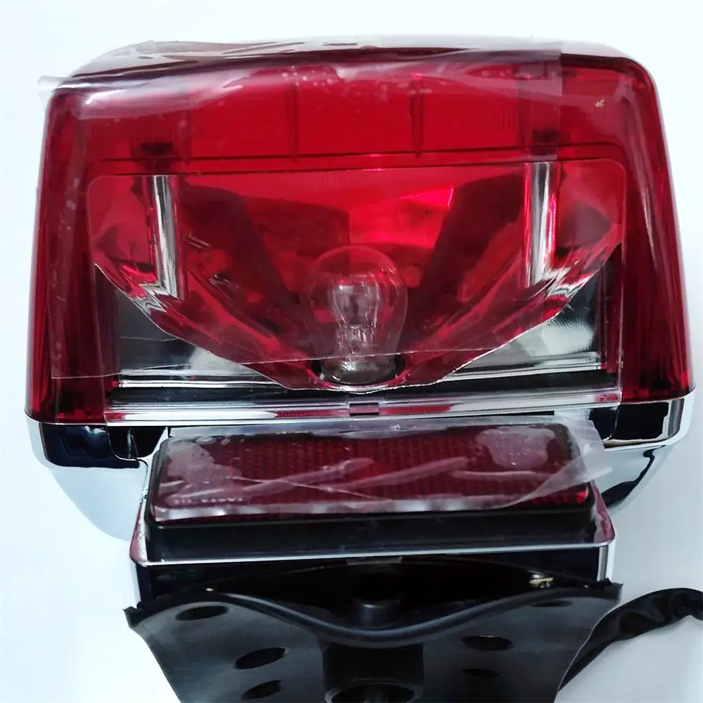 Motorcycle Tail Lamp Rear Brake Stop Light For Suzuki Qingqi Lifan Dayun KTM QJ 125cc 150cc 250cc HJ125-8E GN 125 WY 125 150