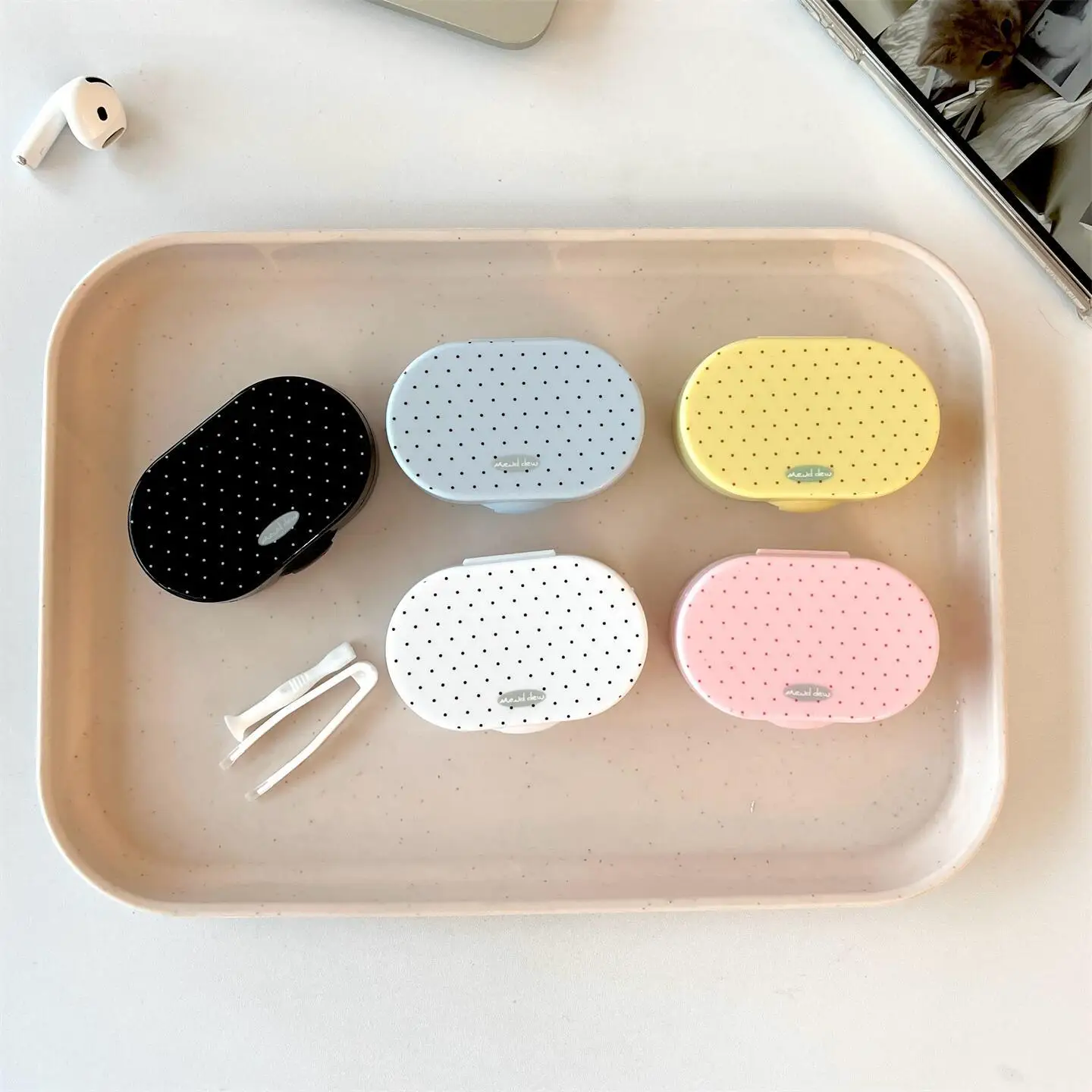 Korean-style simple polka dot contact lens case fashionable invisible lens companion care double  small and portable cute