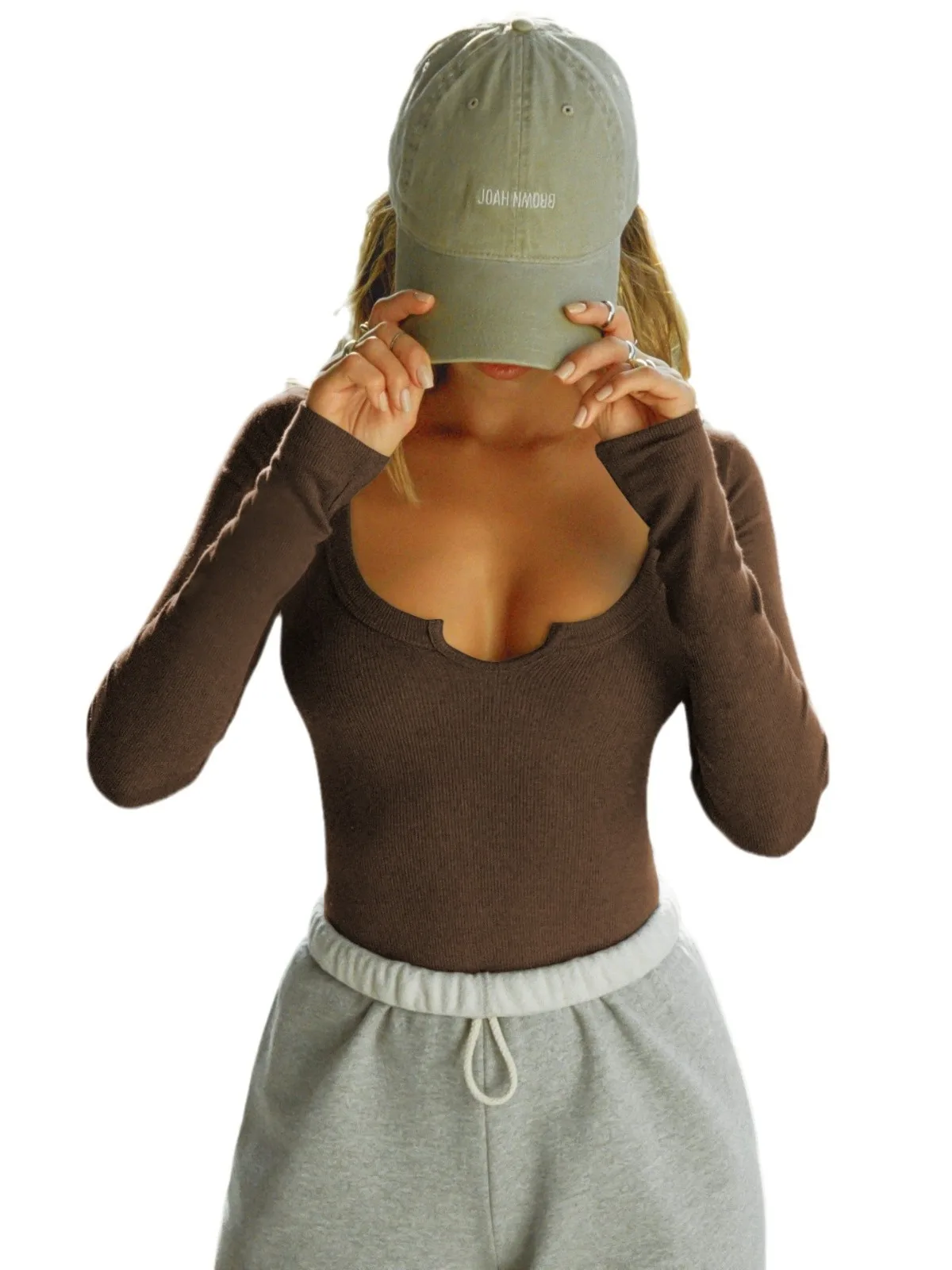 Long Sve Heart-aped Collar T-irt Women's Slim Fit Knitted Tattoo Pattern Summer Thiened Version Faionable Ladies' Top