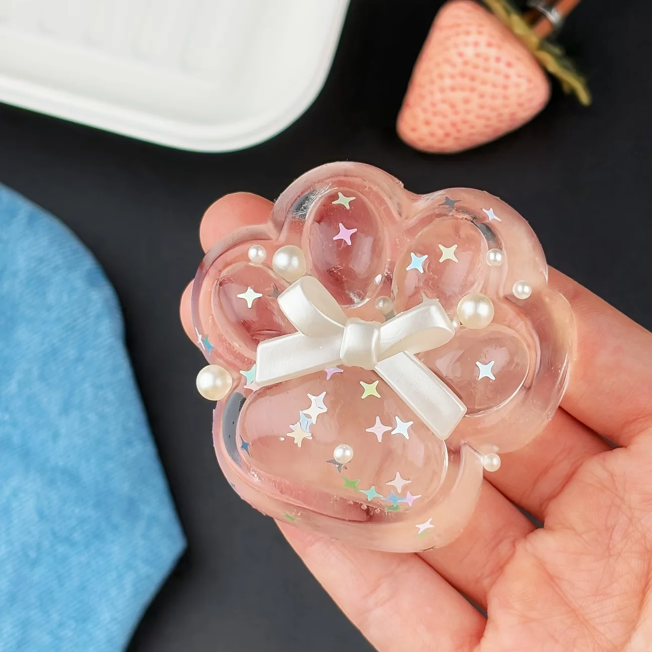 Transparent Pearl Cat Claw Squeezing Toy Fun and Annoying, Perfect for Gifts Claw Sensory Toy Squeezing Stress Relieving Toy