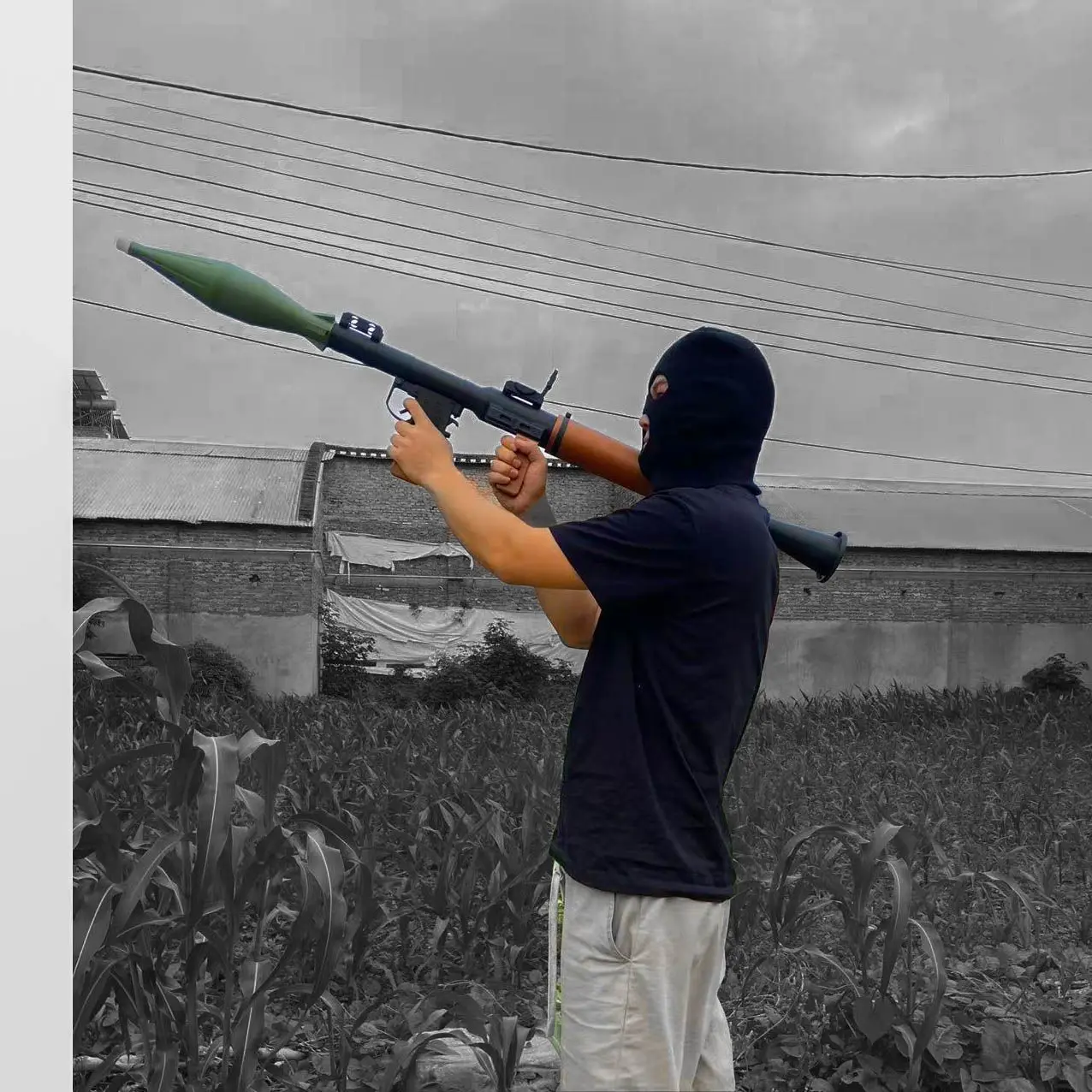 130cm 1:1 Scale RPG Rocket Launcher Game Prop Ornament via 3D Printing, Simulated Appearance Simple Assembly Model, Non-Movable