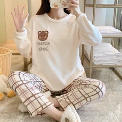 Winter Fleece Thick Women's Pajamas Set Cute Bear Plaid Long Sleeve Womens 2 Piece Outfit Set Printing Pijamas Set for Woman