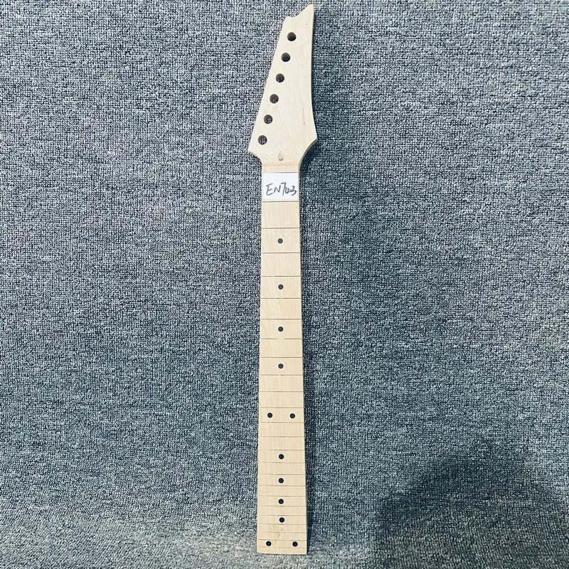 

EN743 24 Frets Tremolo Guitar Neck Unfinished No Frets No Paints Short Scales Length for Mini Guitar Replace and DIY