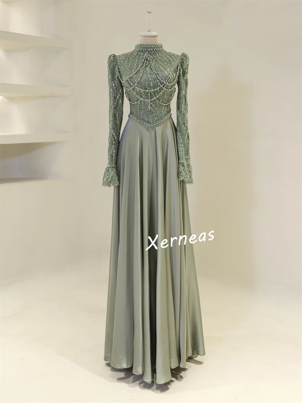 Gaun Panjang A-line Kerah Tinggi Manik-manik Berpayet Charmeuse Kustom Gaun Panjang A-line Kerah Tinggi Manik-manik Berpayet Acara Khusus Pesta Malam Wanita Mewah Berkilau