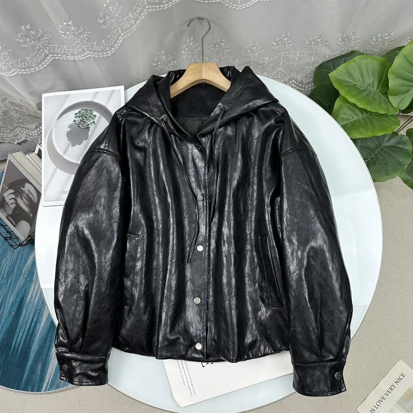 

Женская куртка-пальто McSystem из ПУ с хлопковой подкладкой, черная, теплая, с капюшоном, новая модель 2025 года, зимняя, приталенная, высокого качества