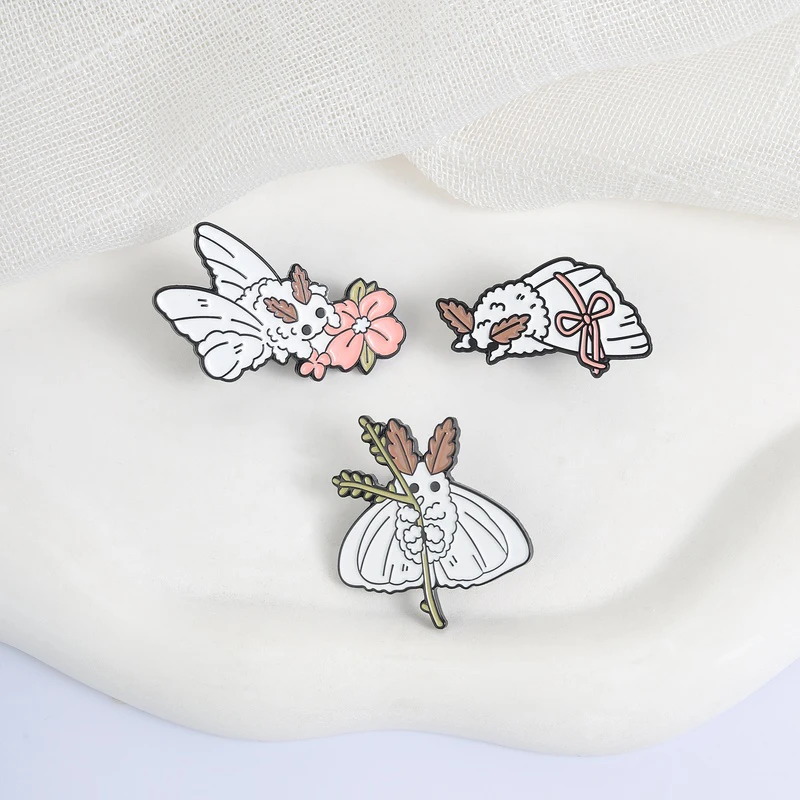 Floral And Branch Design Enamel Pins Cute Moth Metal Brooches Fashion Lapel Badge Backpack Clothes Jewelry Gift for Friends