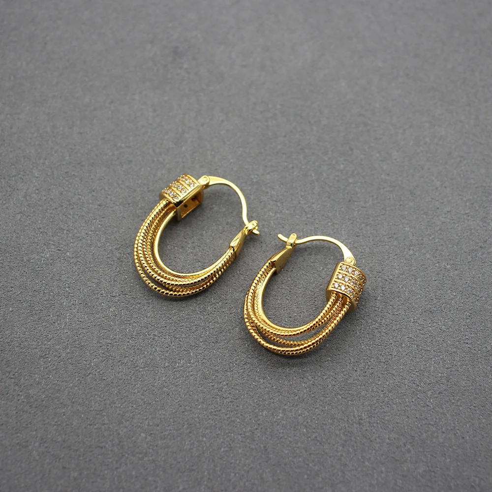 

Twist U-shaped buckle earrings metal classic women ear accessory