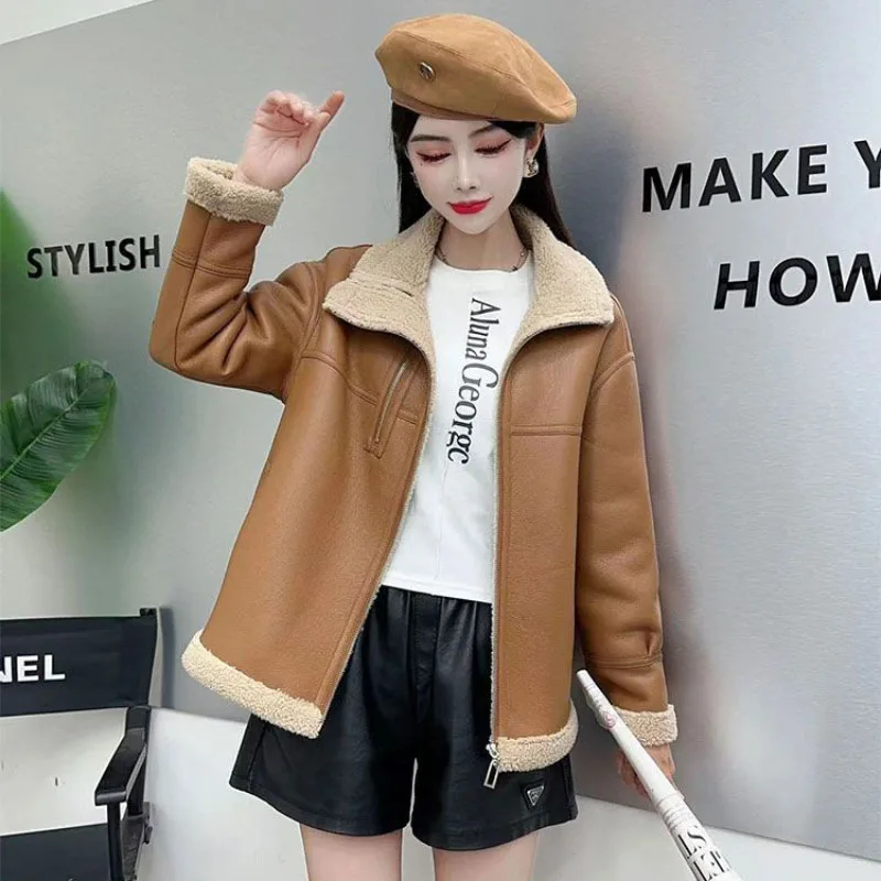 Formale Pelz Eine Leder Jacke Frauen Kurze Motor Fahrzeug Outwear Lose Koreanische Revers Lamm Wolle Winter Neue Dicke Warme Y2k Pelzmantel