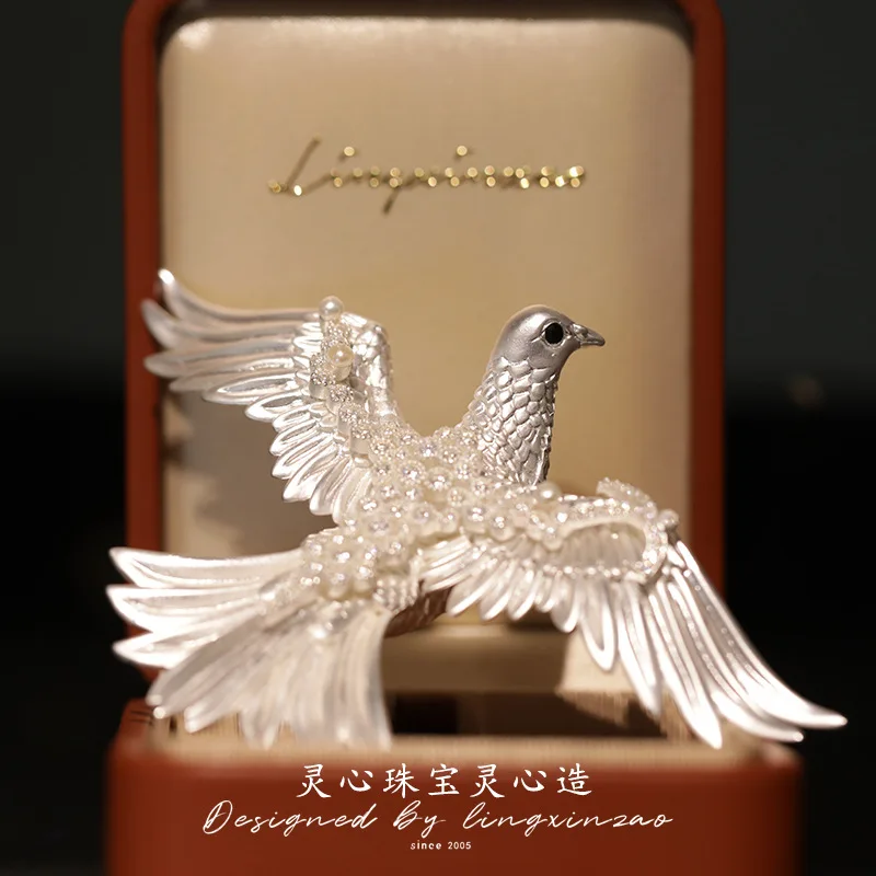 Lingxin Jewelry Designer's original custom-made dove brooch Chinese aesthetic clothing accessories, corsages, and jewelry