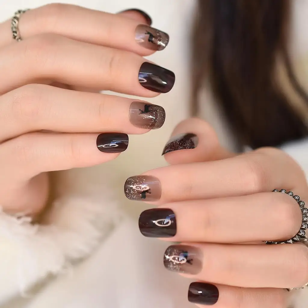 Press On Nails Short Round Dear Pattern Dark Tune Fake Nails Art With Glitter Cover Reusbale Nails Manicure At Home