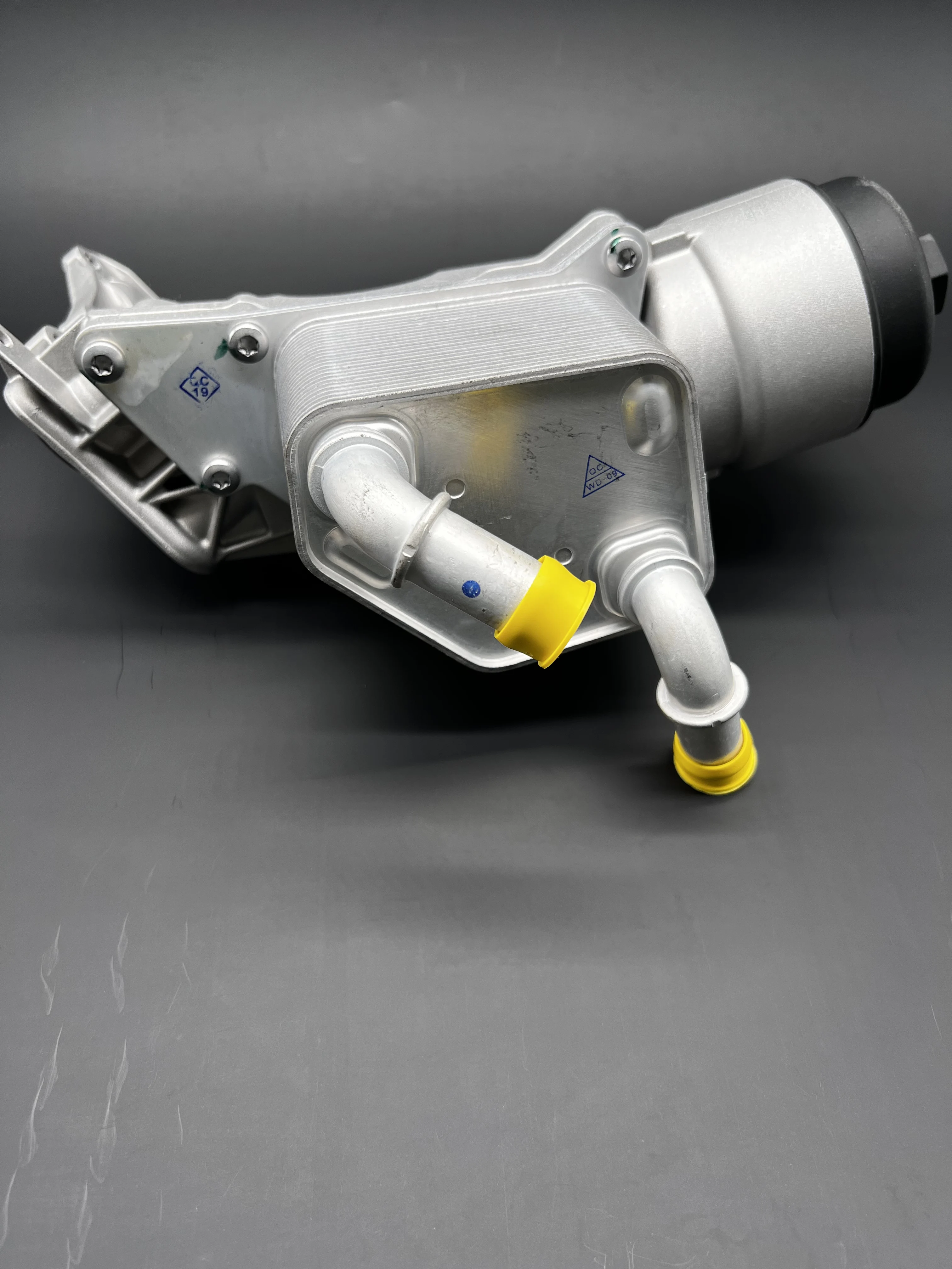Hot Sell Popular Auto Part JB3Q-6B624-BA JB3Q6B624BA Car Oil Cooler for FO RD RANGER 2.0 2019