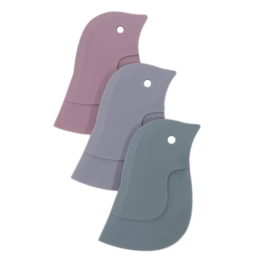 Easy-Clean Adorable Penguin Shape Scraper Silicone Soft Oil Tray Scraper Durable Perfect Kitchen Scraper Baking
