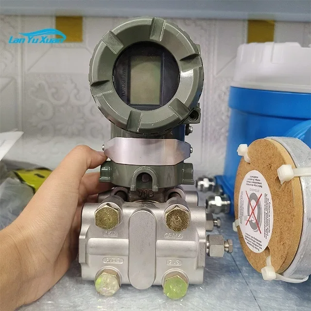 Pressure Transmitter PMD75 Deltabar differential transmitter New With Original Packaging