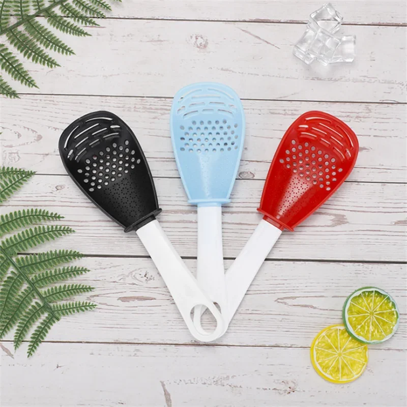 Multifunctional Filter Colander Household Kitchen Grinding Spoon Grinding Ginger Garlic Press Silicone Egg White Separator