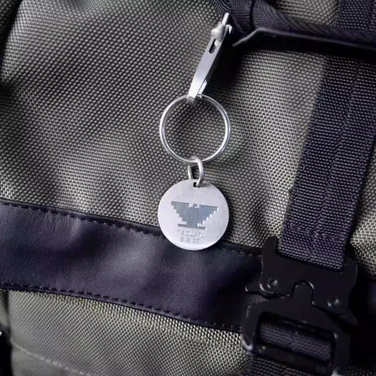 High Street Dark Style Letter Disc Small Pendant Keychain Top Qulaity Apparel Accessories