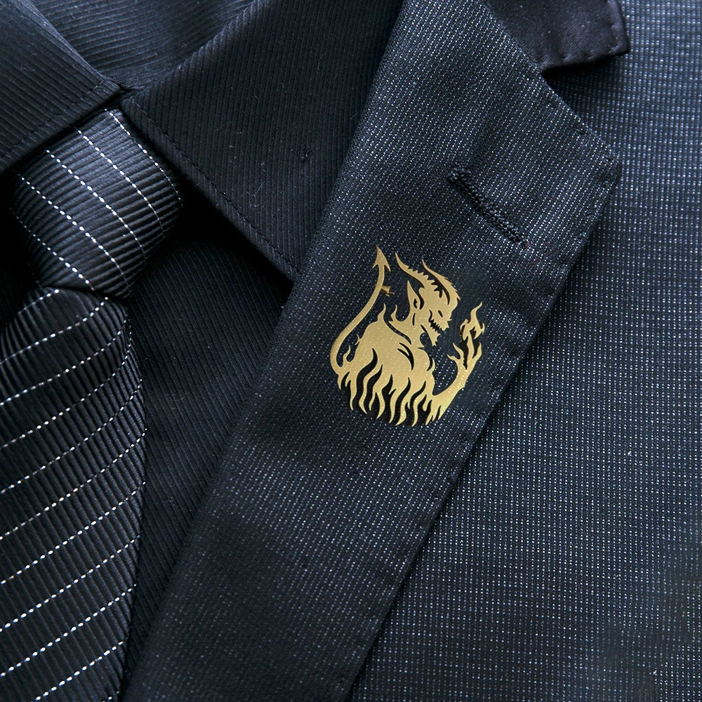 Broche creativo de acero inoxidable del diablo de Halloween, pin de solapa de traje de moda, insignia de bolso de ropa, un regalo para amigos.