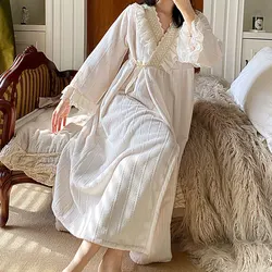 Sweet Thicken Flannel Warm Long Robes For Women Vintage Princess Embriodery Loose Kimono Sleepwear Autumn Winter Home Clothes