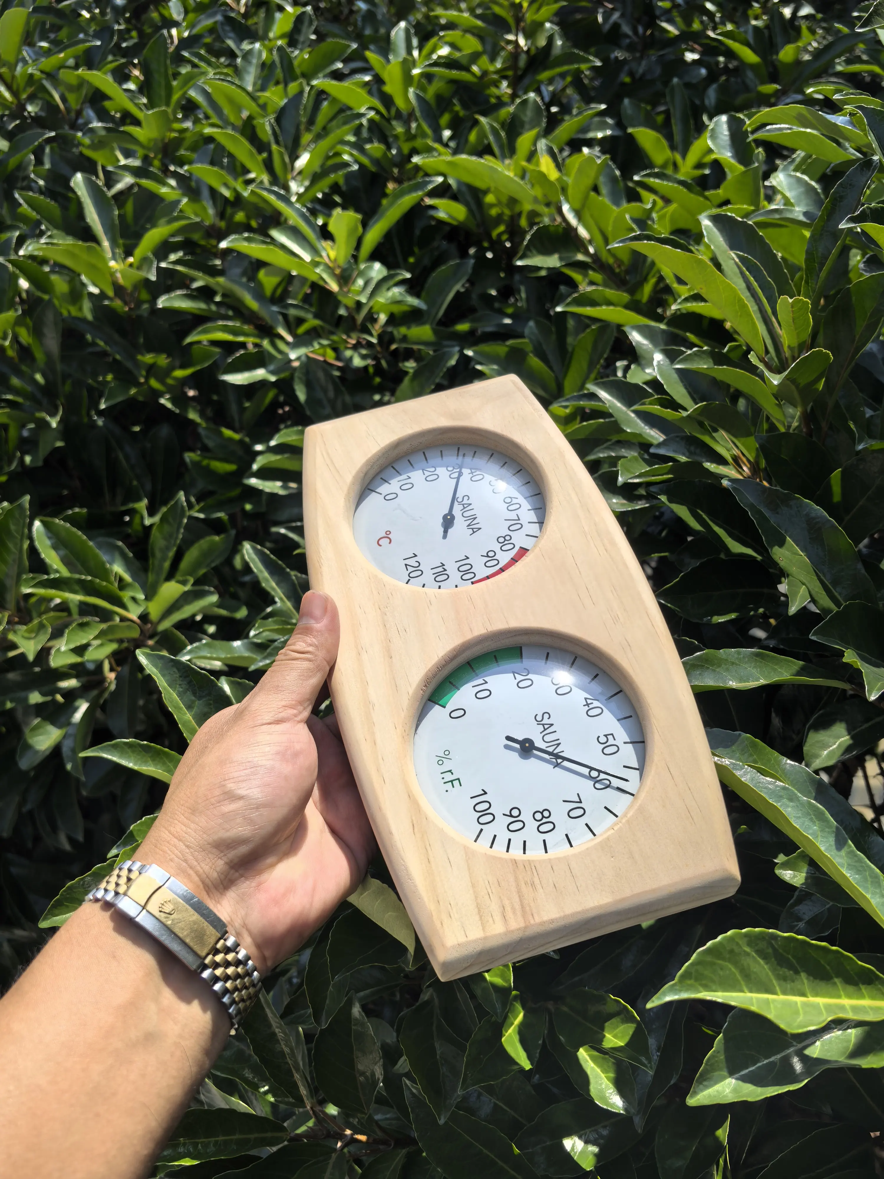 Wall‑Mountable 2‑in‑1 Humidity and Temperature Meter – Solid Pine Wood Case, Perfect for Sauna, Spa, and Indoor Climate Monitori