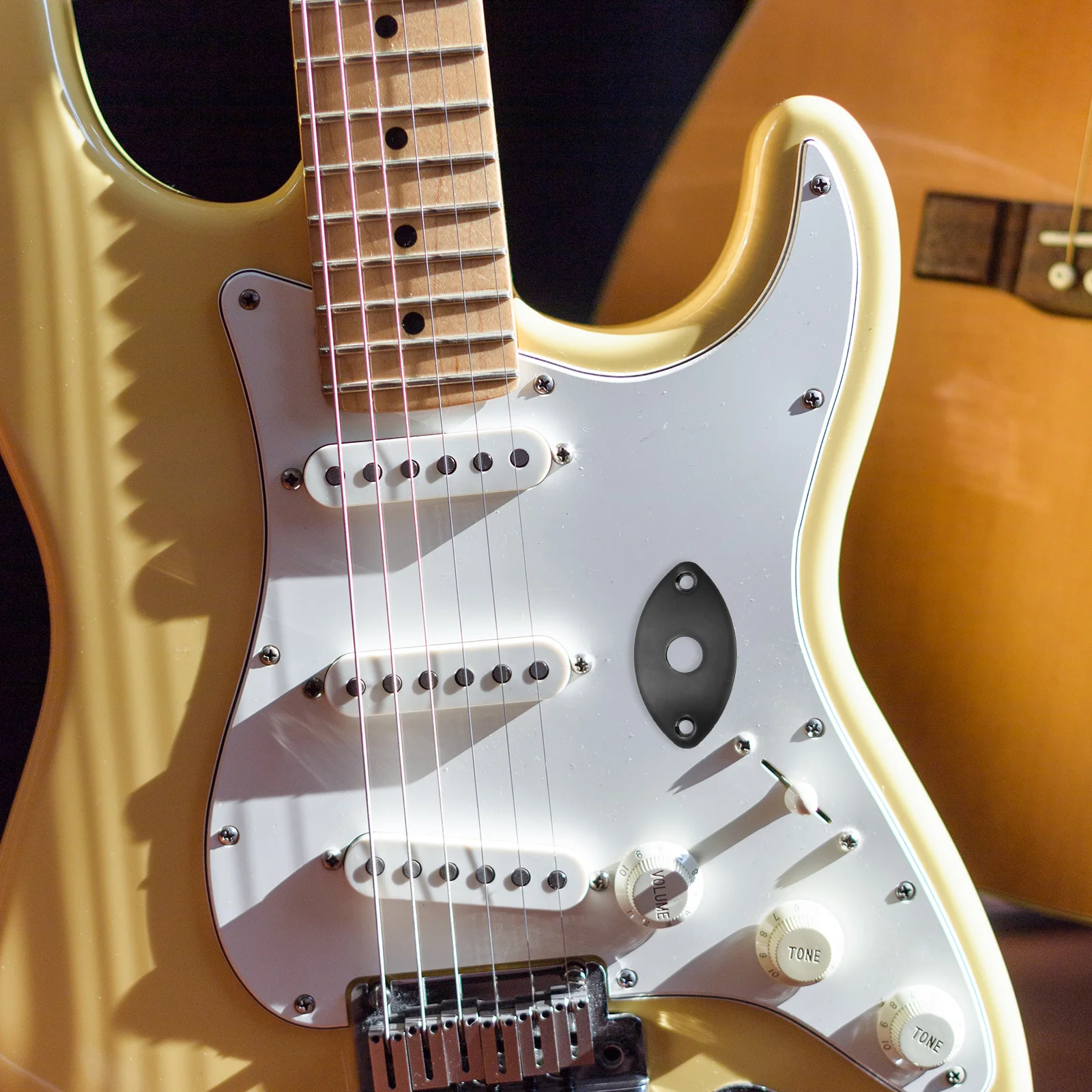 

2 Pcs Electric Guitar Jack Cover Black Zinc Alloy Cat-eye Shape Output Plug Plate Hardware Guitar Components Accessories