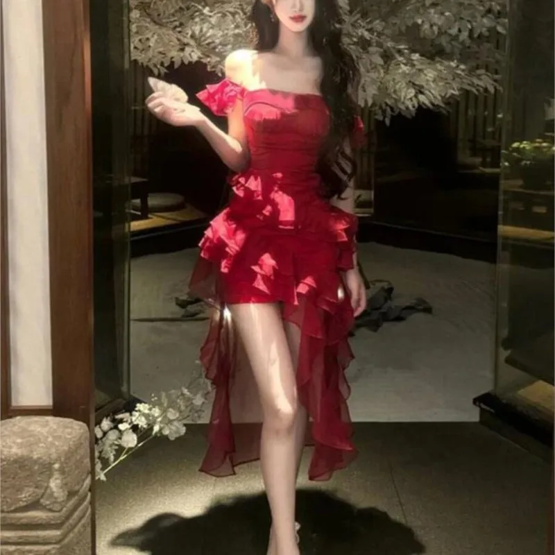 

Vacation-style red rose elegant sleeveless halter dress with a tail