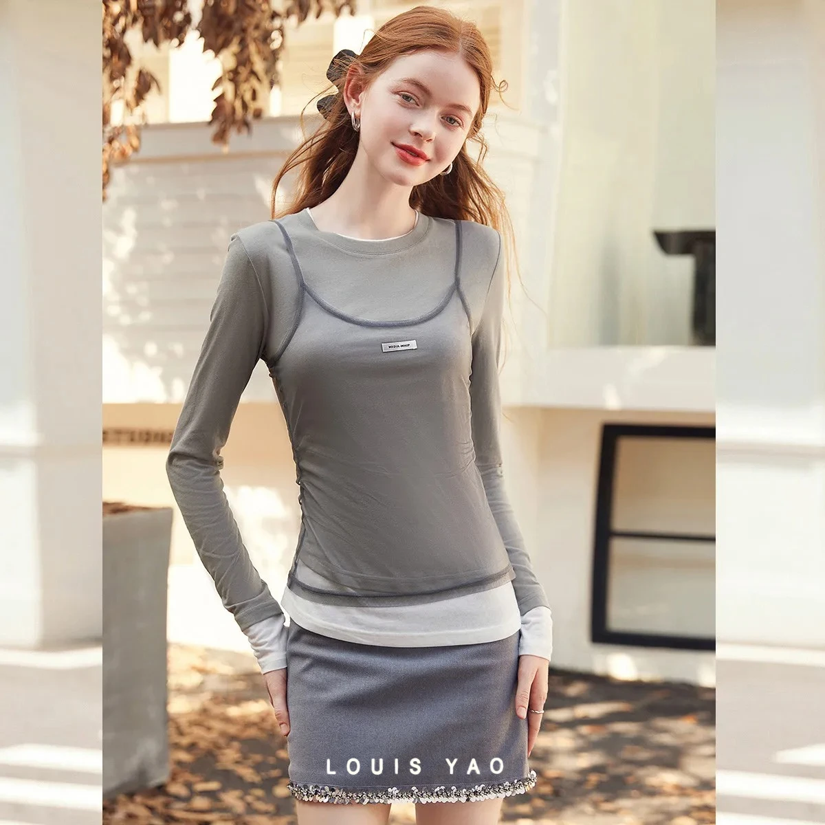 

LOUIS YAO цветной контрастный комплект из двух предметов, осень 2025 г., персонализированный женский комплект с круглым вырезом и длинными рукавами, трикотажная рубашка