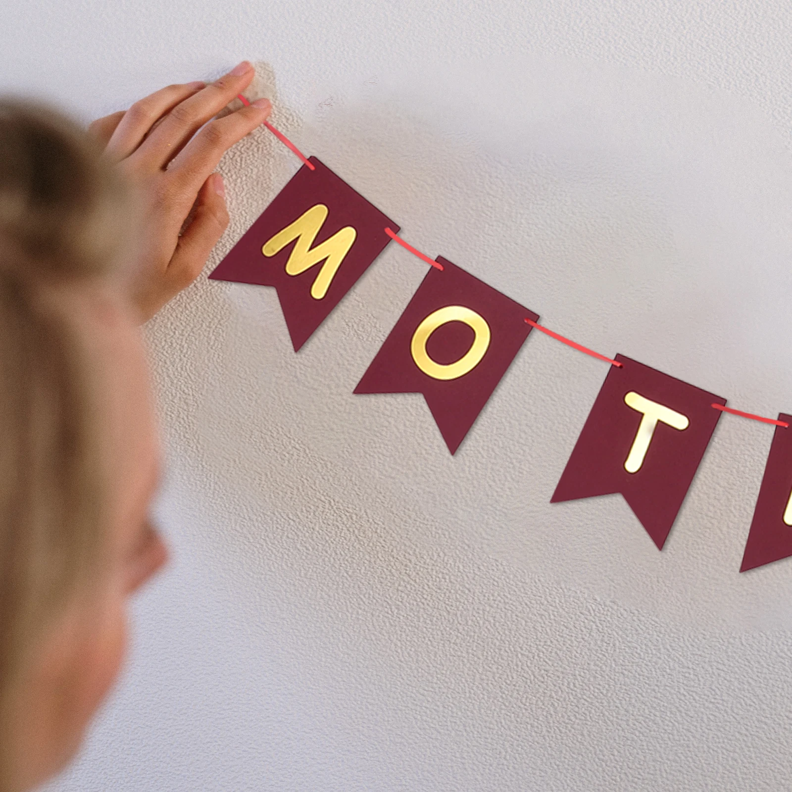 

1Set Mother's Day Party Hanging Banner Swallowtail Decorative Banner Wall Door Indoor Outdoor Celebration Ornament