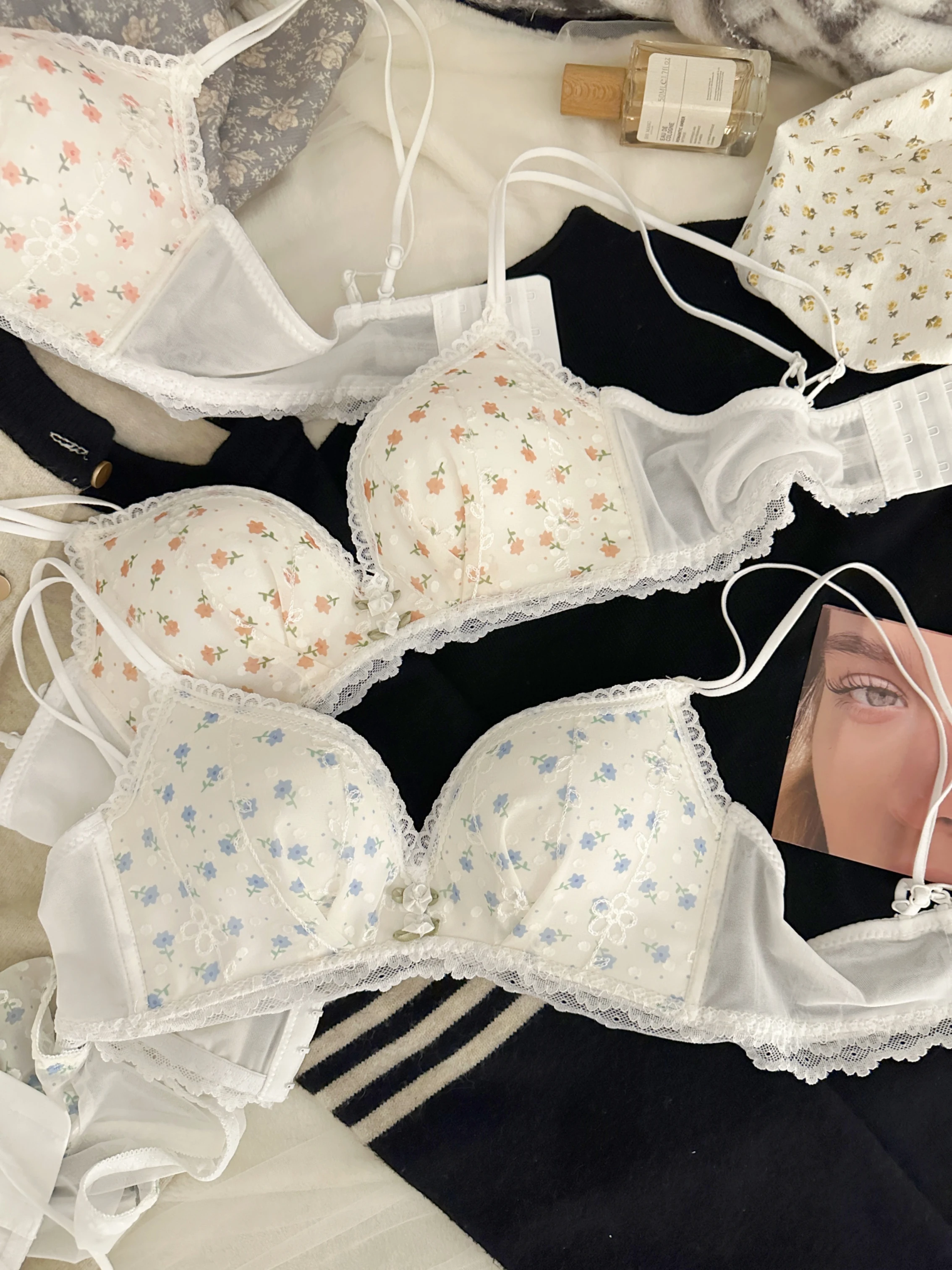 Luxury Sweet Underwear for Women Without Underwire Small Chest Push-up Anti-sag Comfortable Lace Sexy Pure Desire Bra Cover Set