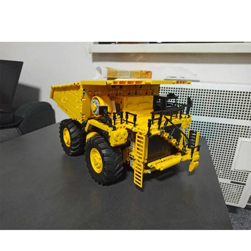 

MOC-159367 Mine 798AC Dump Truck Assembly Splicing Building Block Model 1993 Building Block Parts Children's Birthday Toy Gift