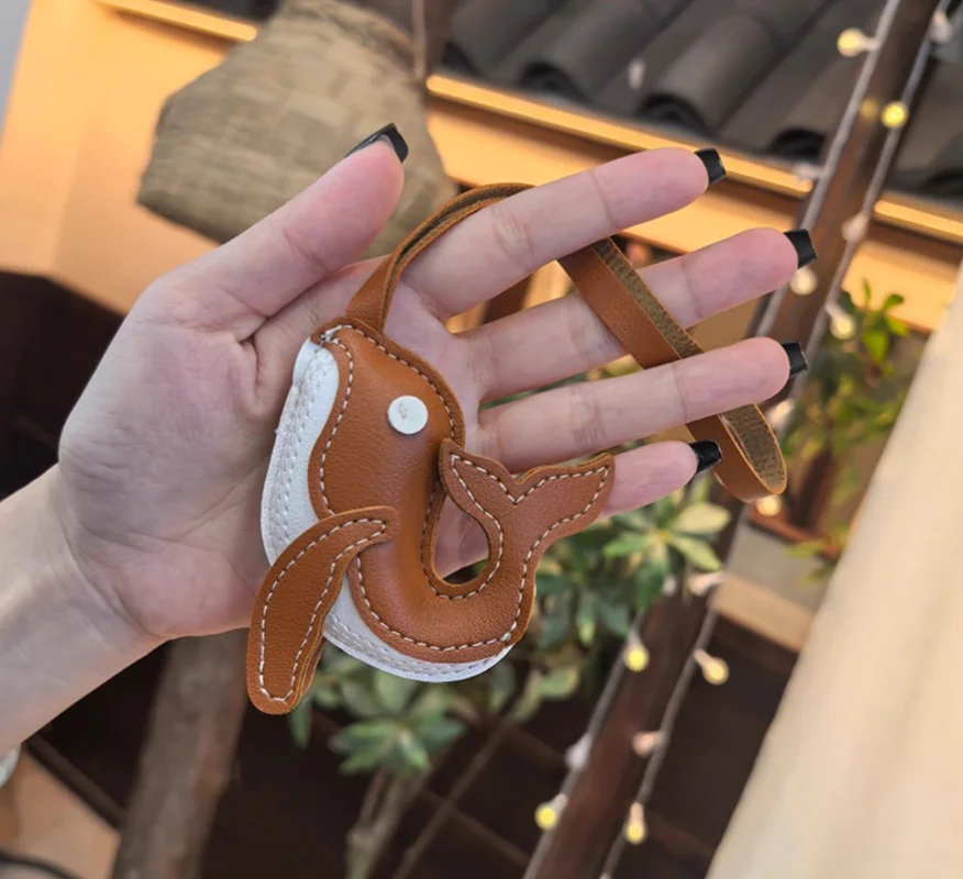 

BJD doll bag accessories suitable for 1/3 1/4 1/6 size double-sided little whale schoolbag pendant, car key chain bag pendan