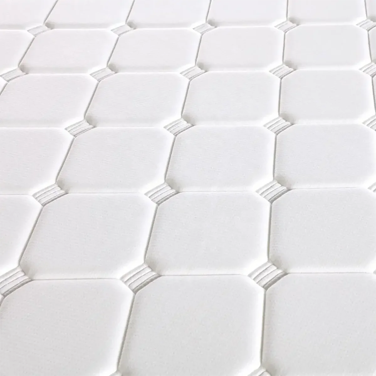 OEM/ODM مرتبة هجينة فاخرة مريحة بحجم كينج مرتبة زنبركية لتقويم العظام في صندوق