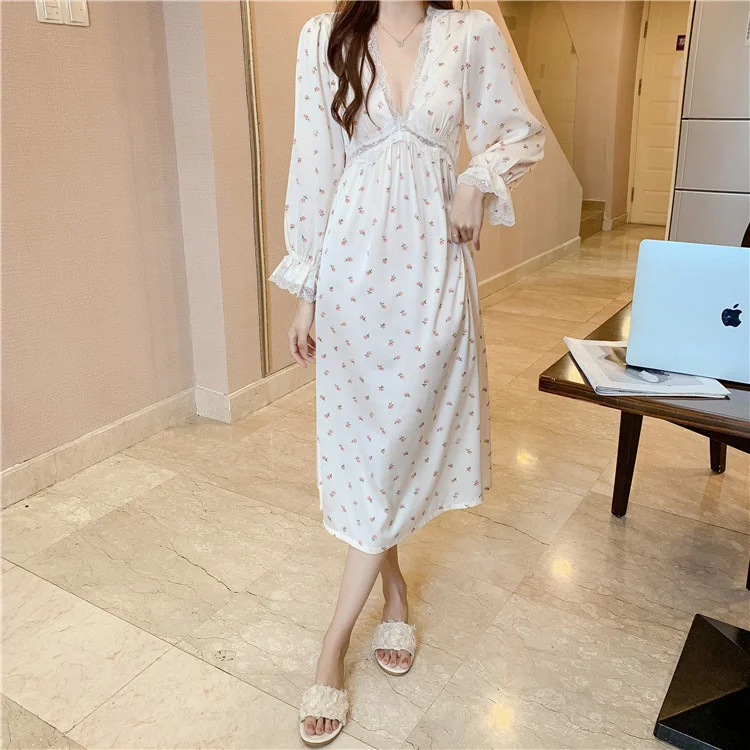 Lisacmvpnel Spring New French Romantic Nightdress V-Neck Long Sleeve Flower Print With Breast Pad Sleepwear