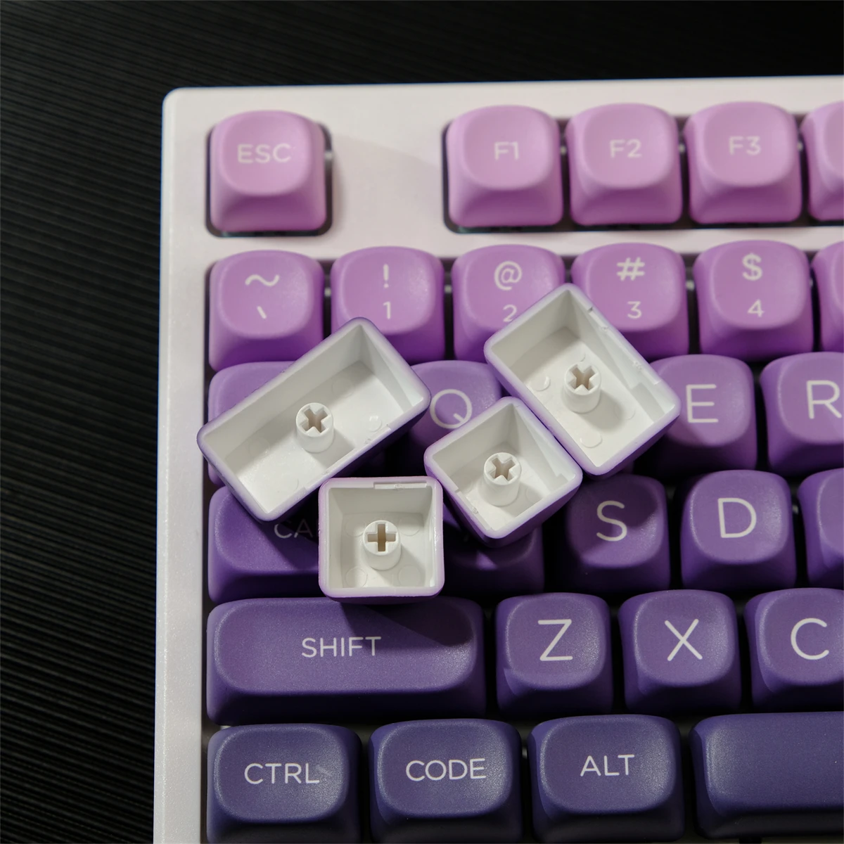 Imagem -06 - Pbt Violeta Gradiente Keycaps Perfil Moa Teclado Gaming Mecânico Dye Sub Keycap Clássico Gmk67 126 Chaves